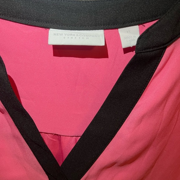 Pink blouse with black details - Picture 2 of 2